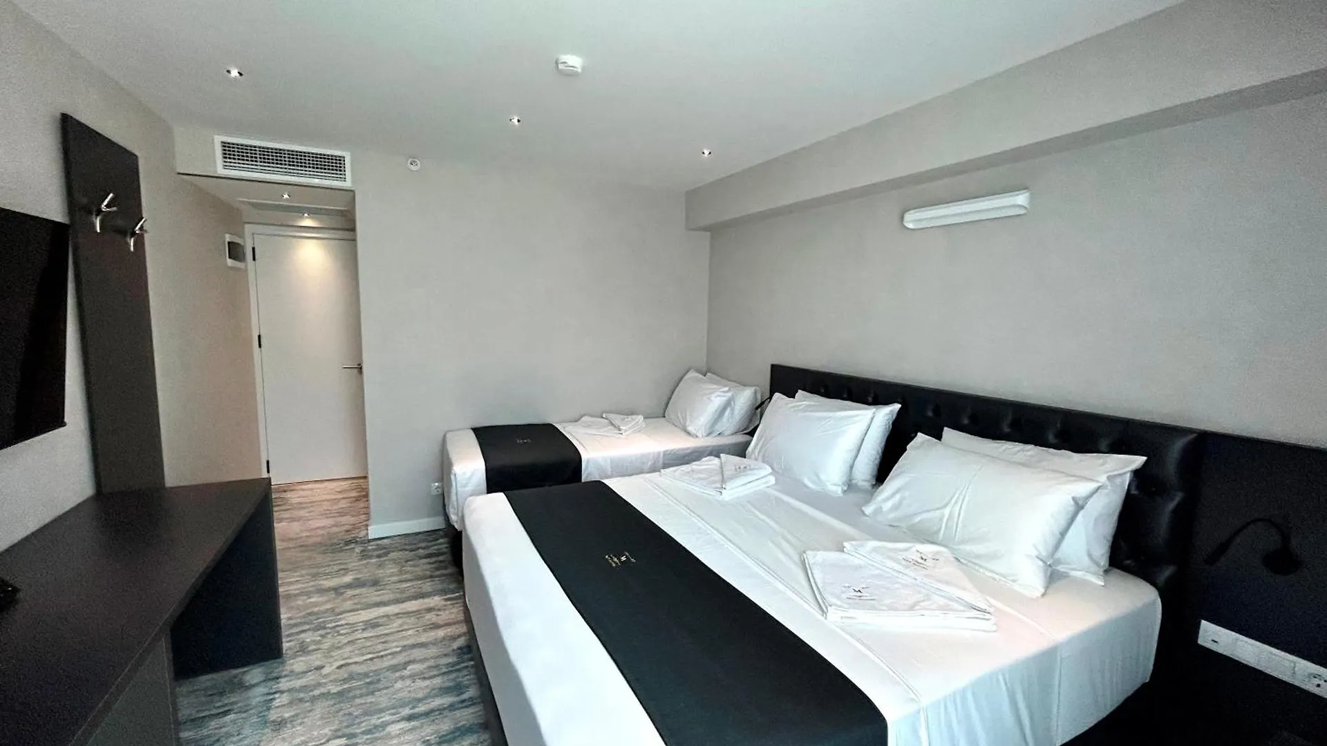 Hotel M E T 트빌리시