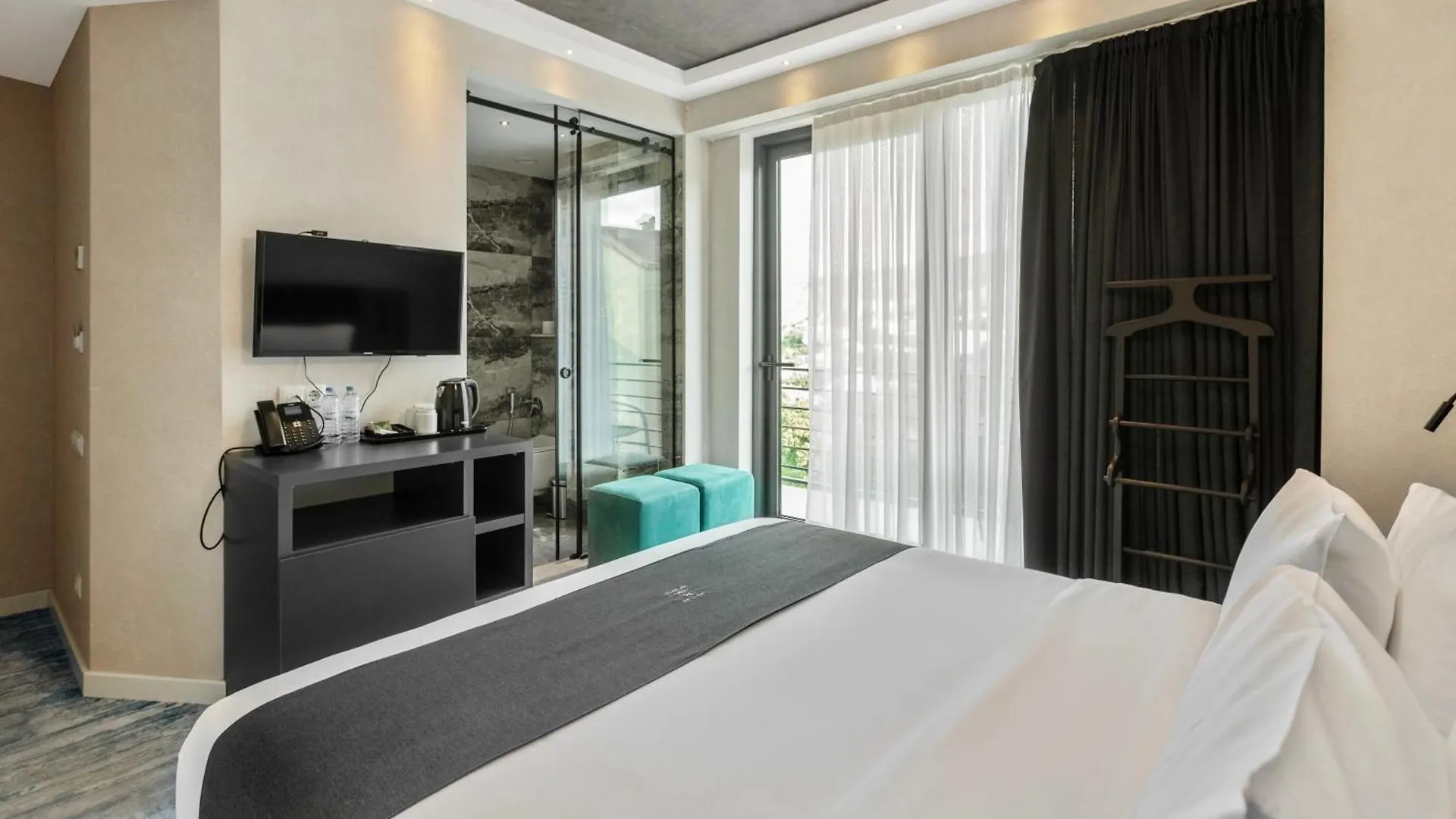 Hotel M E T 트빌리시 조지아