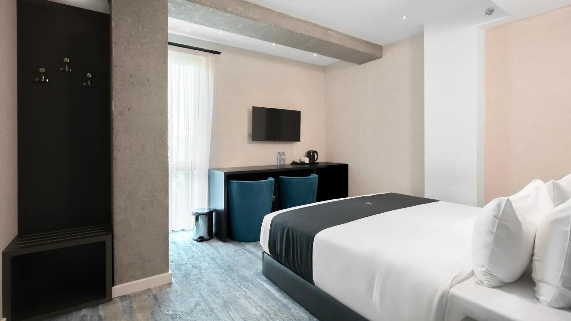 Hotel M E T 트빌리시