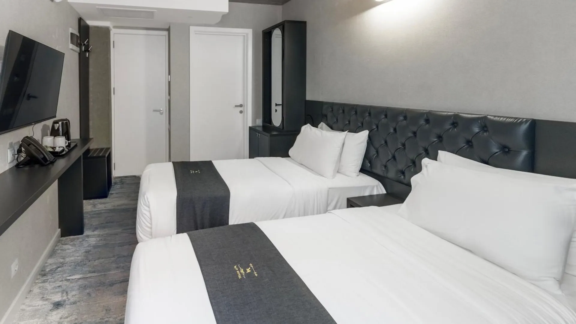 Hotel M E T 트빌리시 4*,